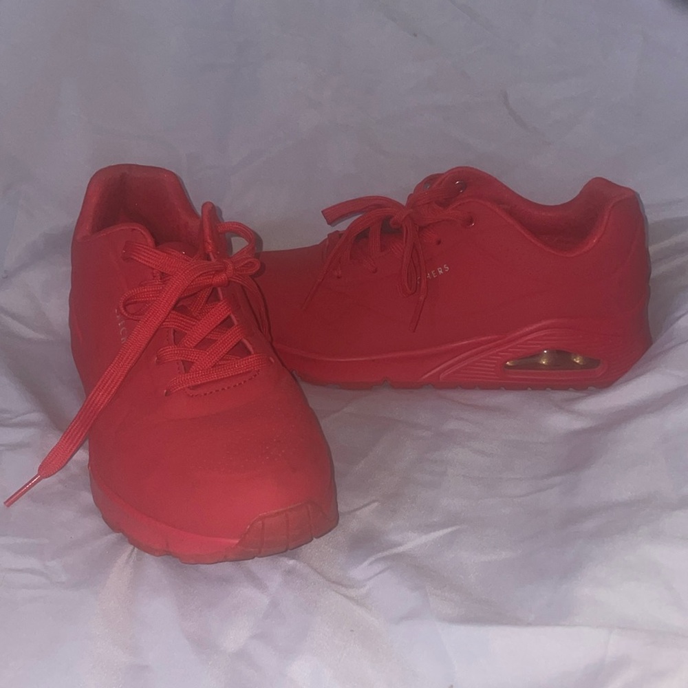 Sketchers Uno RED
